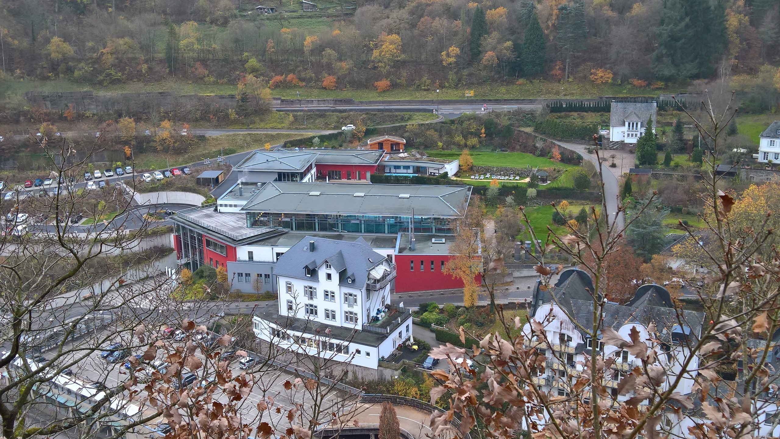 Blick auf die Vulkaneifel Therme in Bad Bertrich